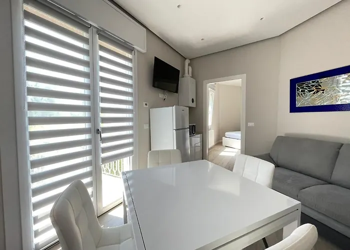 Condominio Garcia Lorca-Walterigato Apartments-Solo Per Famiglie