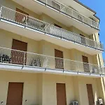 Condominio Garcia Lorca-Walterigato Apartments-Solo Per Famiglie